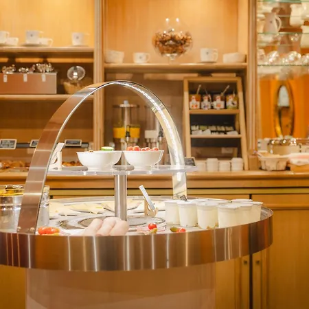 Grand Dore Hotel Paris