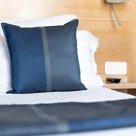 호텔 그랜드 도레 3*