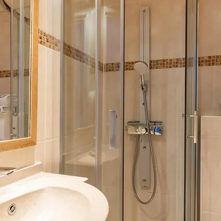 Otel Grand Dore