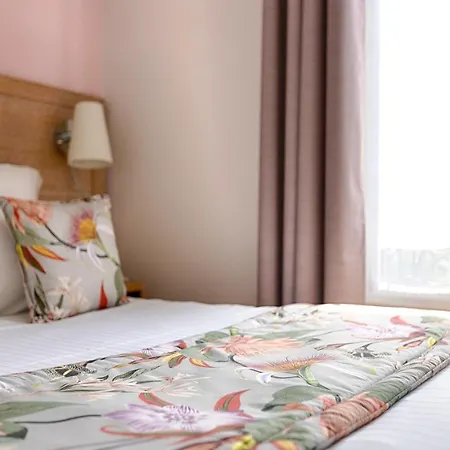 Grand Dore Hotel