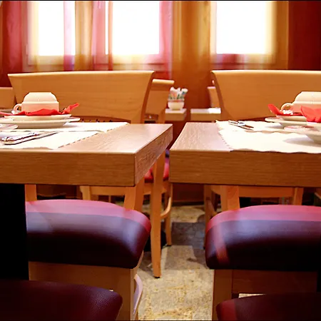 Grand Dore Hotel 3*